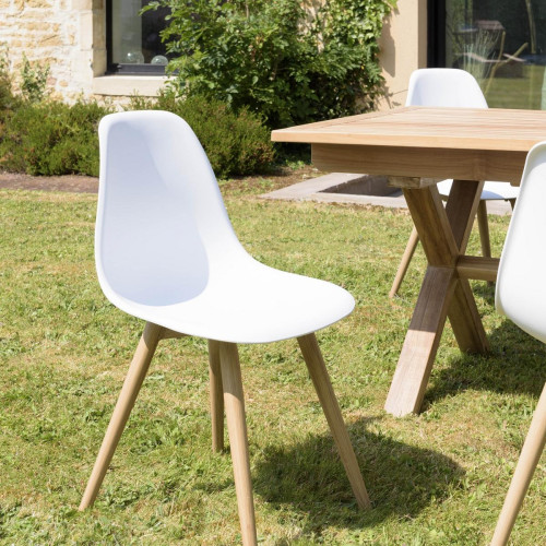 Macabane - Lot de 2 chaises blanches pieds couleur naturelle MALO - Salon De Jardin Design