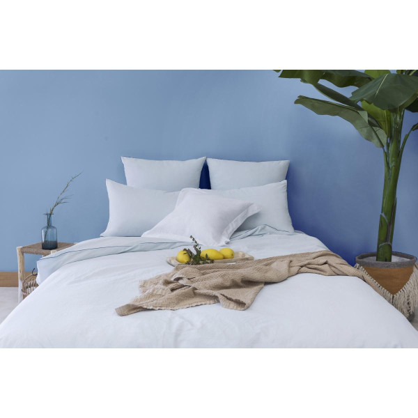 Les signatures - Taie d'oreiller en percale de coton - bleu ciel/passepoil bleu marine L'Officiel Interiors Linge de maison