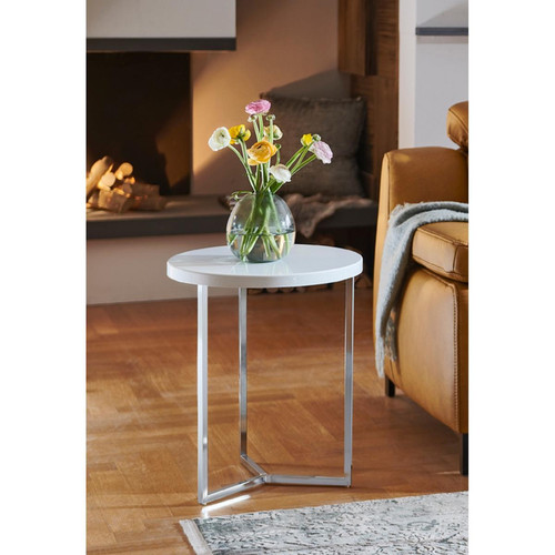 Table d'appoint ronde avec structure en tube d'acier chromé et plateau en MDF décor Blanc brillant Table basse