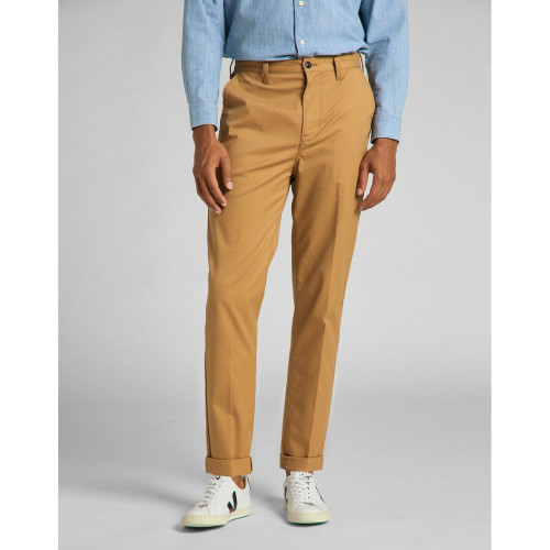 Pantalon Chino Homme Tapered Chino marron en coton  Lee LES ESSENTIELS HOMME