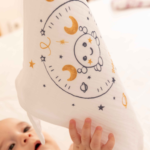 Doudou Plat bébé Astro Cancer Blanc Tom & Mila LES ESSENTIELS ENFANTS