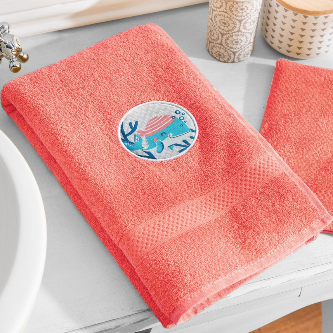 ensemble serviette et gant de toilette enfant petites betes corail