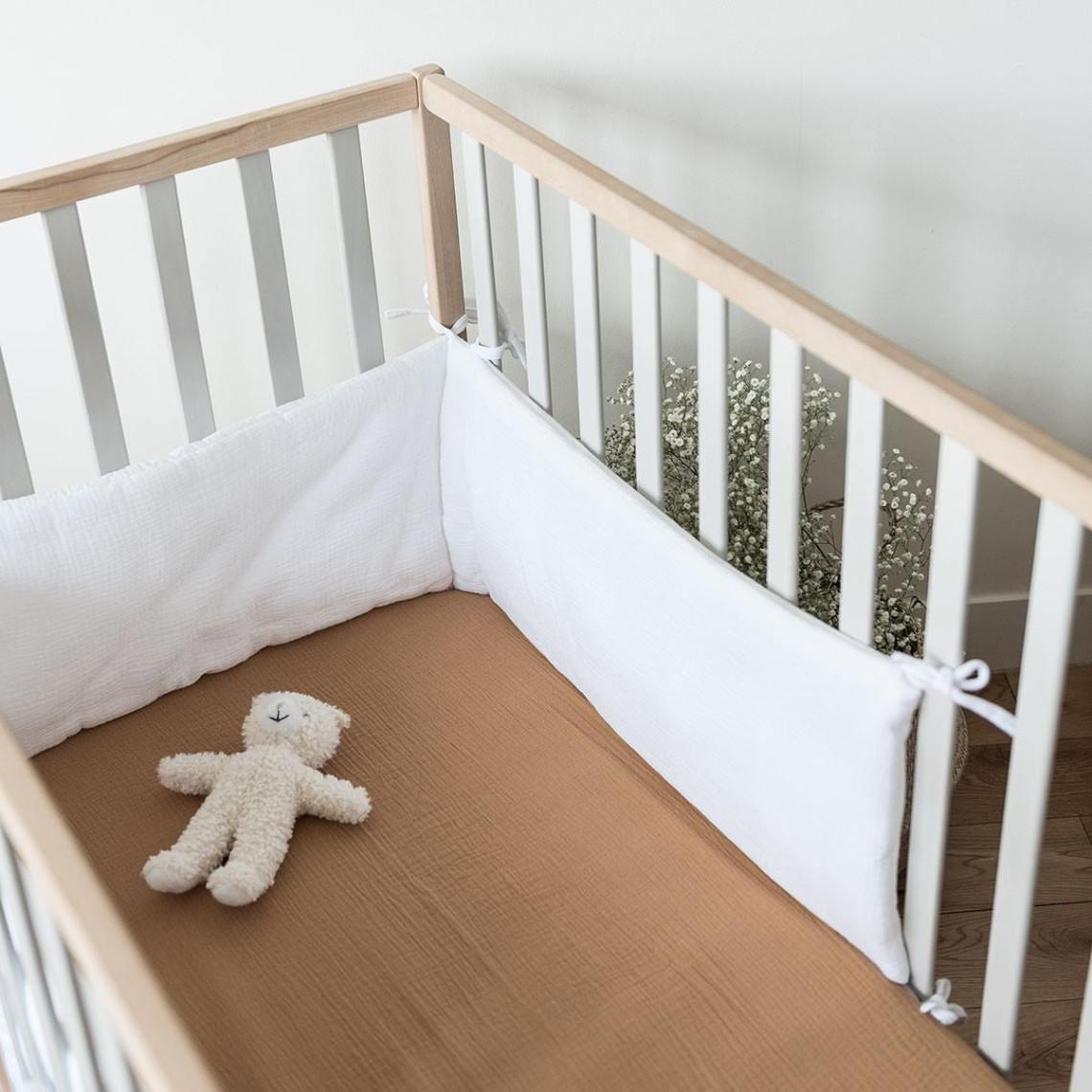 Kgjsdf Tour de lit de bébé en peluche tressée de 1,2 m de long avec quatre torsades et nœuds 