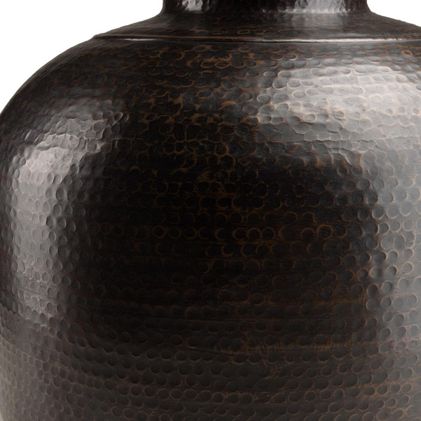 Vase alu couleur cuivre noir antique effet martelé HONORE Marron MACABANE Meuble & Déco