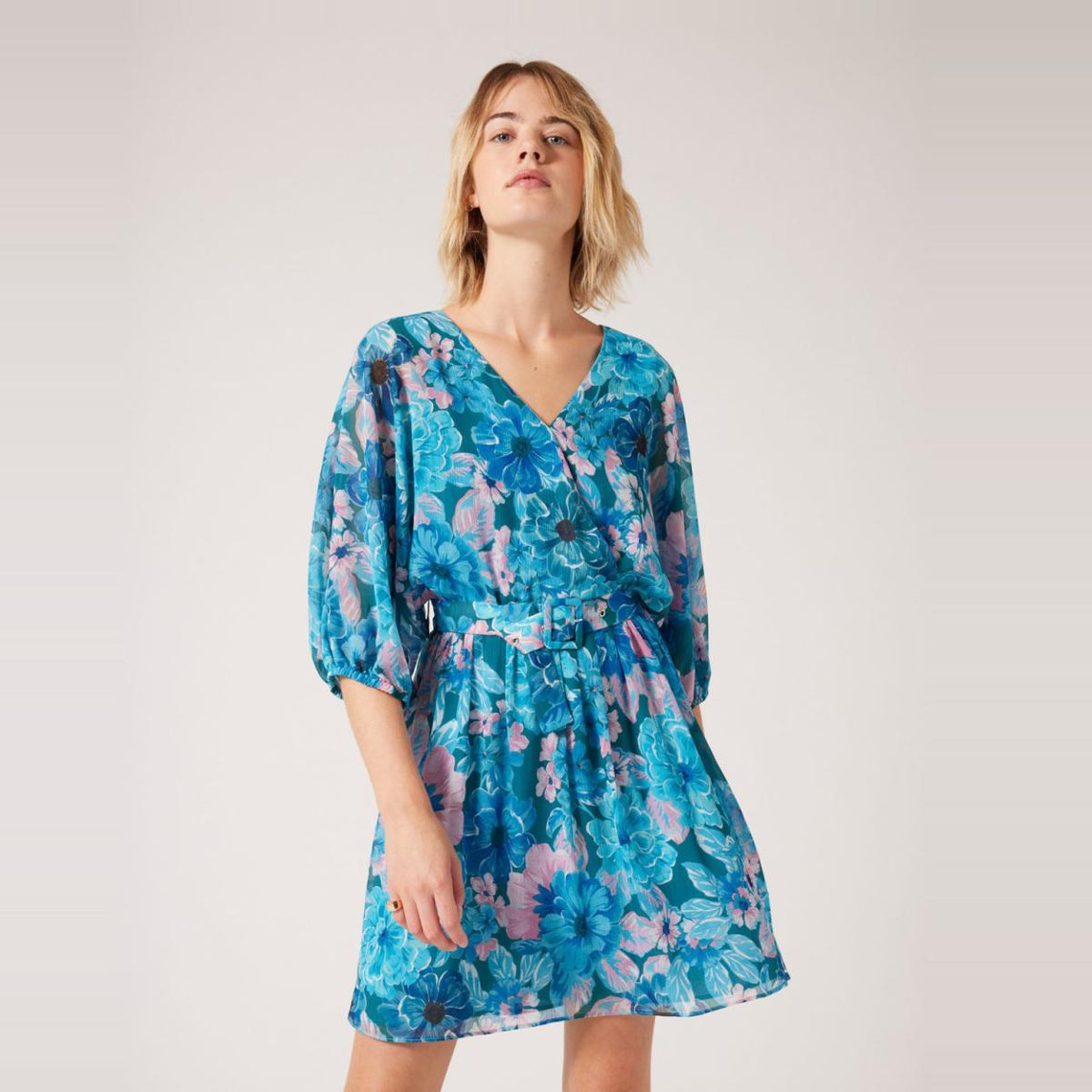 robe courte imprimée floral bleu