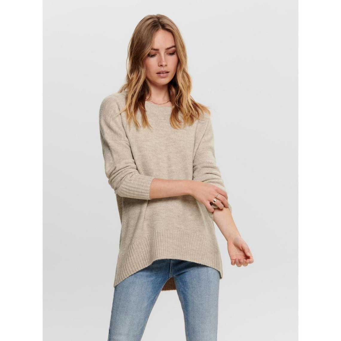 pull en maille col rond manches longues long beige
